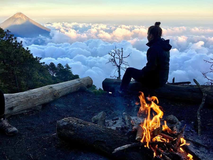2-day tour from Antigua 1 night in Acatenango Volcano - Lunch at 1:00 PM is fuel, not a long break