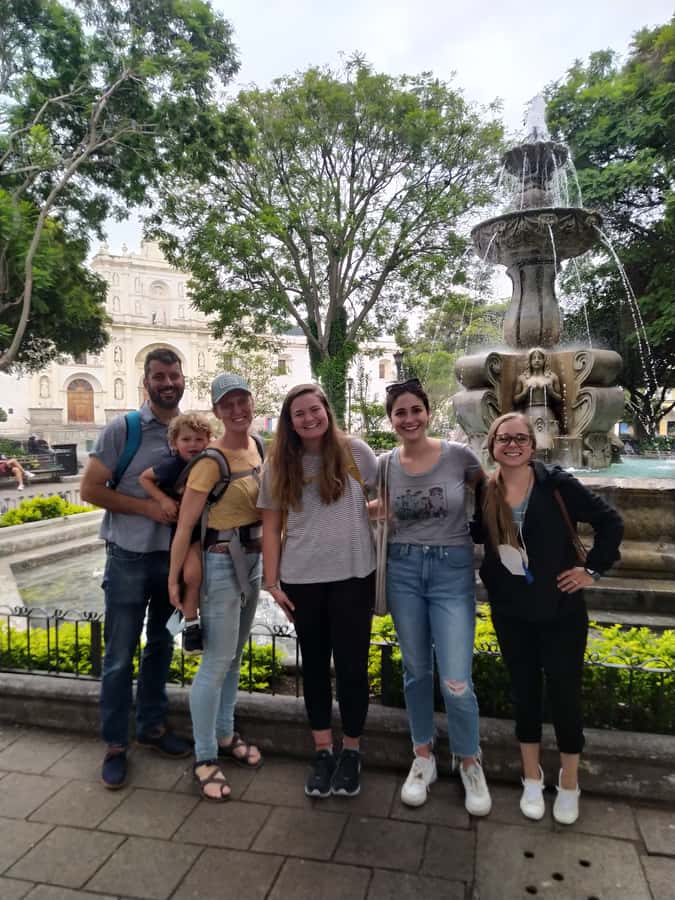 Antigua Guatemala: City Highlights Guided Walking Tour - Arch Street and the details above eye level