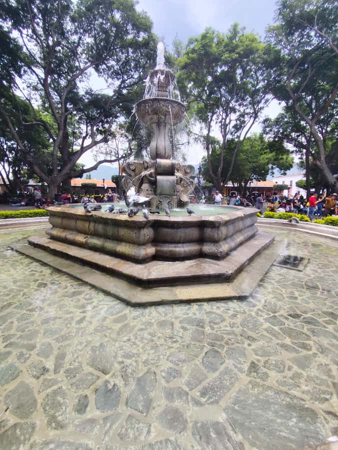 Antigua Guatemala: City Highlights Guided Walking Tour - Nim Pot Craft Market and Guatemala’s handmade traditions