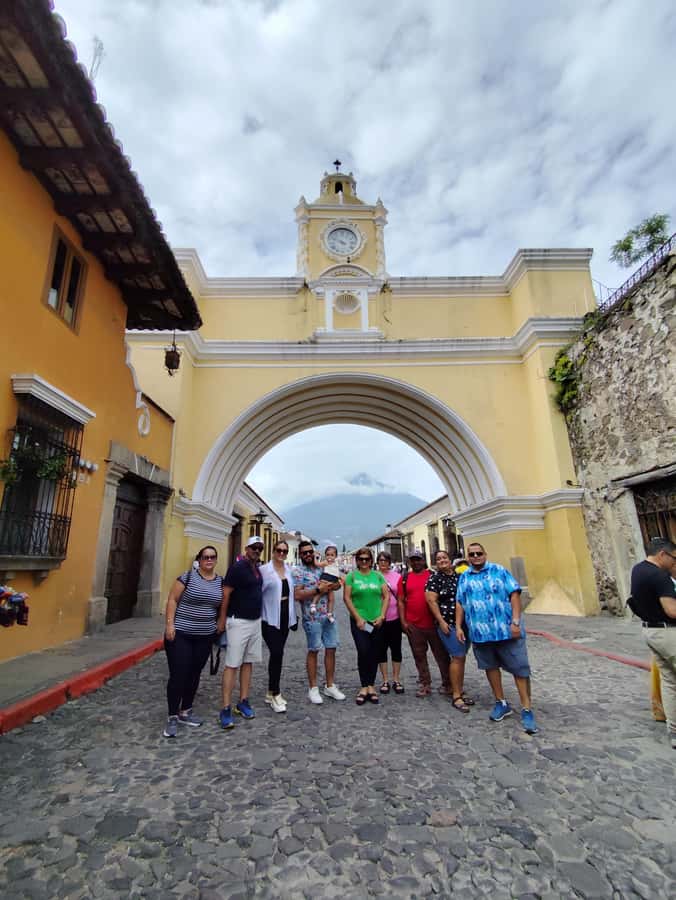 Antigua Guatemala: City Highlights Guided Walking Tour - Is $25 good value for 150 minutes?