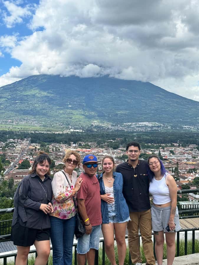 Antigua Guatemala: Full day tour. - Choosing a typical Guatemalan lunch