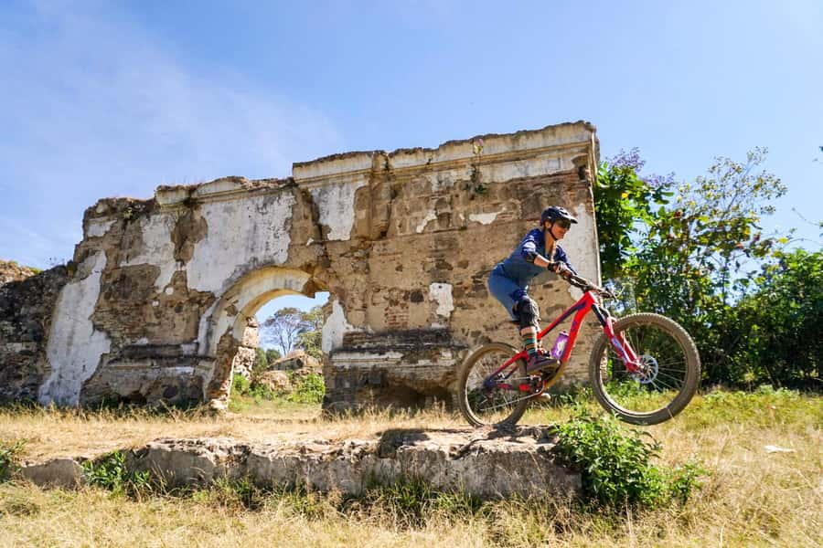Antigua Guatemala: Half-Day Mountain Bike Tour with Guide - Starting at Old Town Outfitters in Antigua