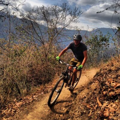 Half-Day Mountain Bike Tour with Guide