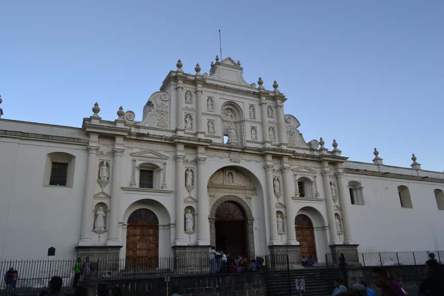 Antigua Guatemala: Morning Tour from Guatemala City - Jade carving at the factory and museum