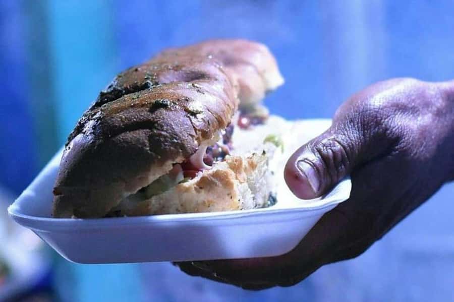 Antigua Local: Evening Street Food Tour with Dinner - What the private format adds at $84