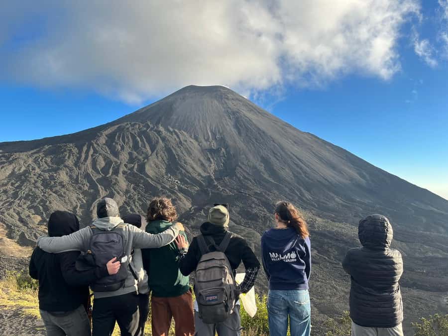Antigua: Marshmallows Roasting at Pacaya Volcano 6-hour Tour - What the $29 price really covers