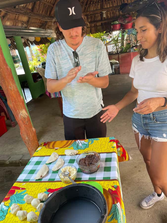 El Paredón: Traditional Cooking Class with a Local Family - What the $58 price includes