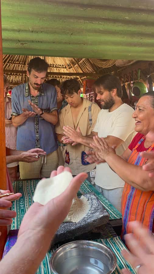 El Paredón: Traditional Cooking Class with a Local Family - Timing, group size, and practical details