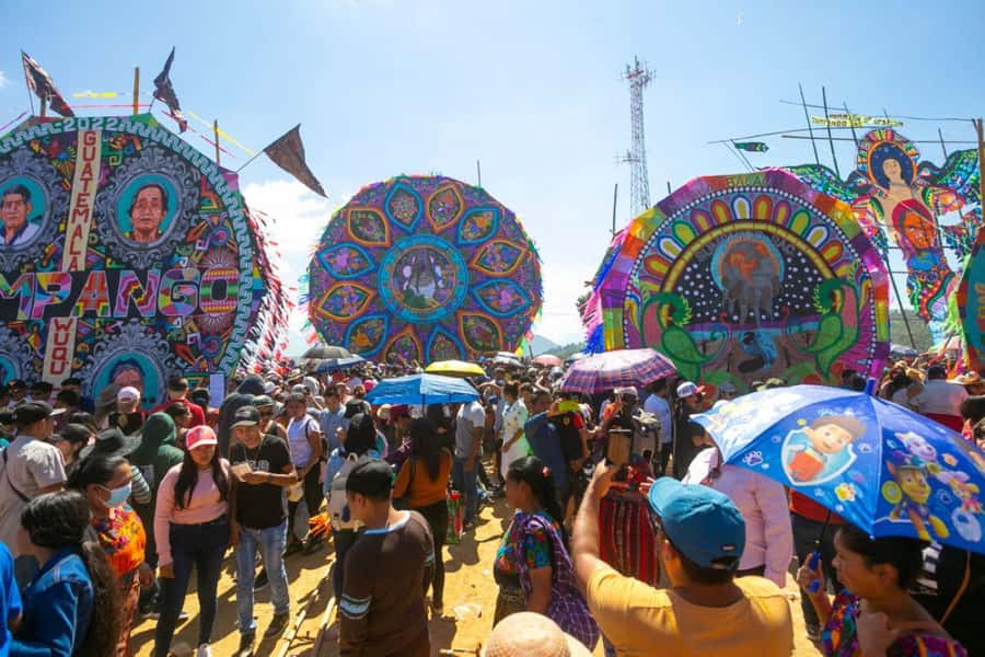 From Antigua to Sumpango Giant Kite Festival - What to bring for a comfortable morning