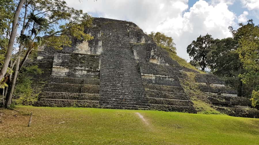 From Flores: Guided Tour to the Ruins of Tikal - Why Tikal works well as a full-day trip from Flores