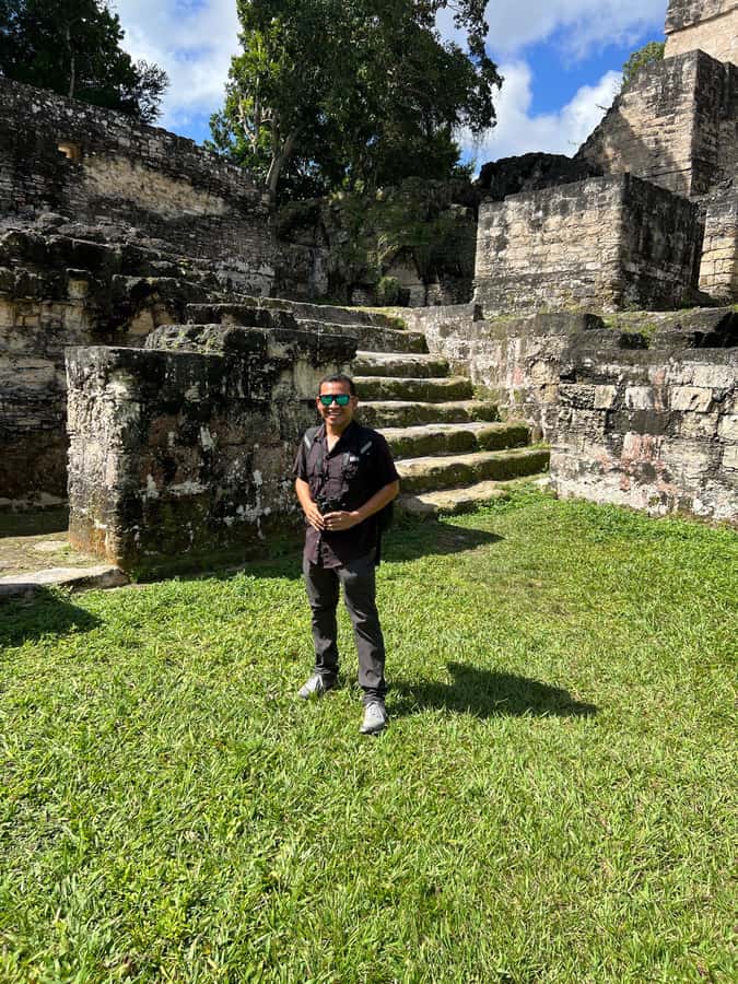 From Flores: Tikal VIP Exclusive cultural Tour All inclusive - Choosing between sunrise and later timing