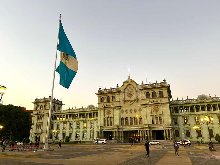 Guatemala City: Walking Tour - Starting at Mapa en Relieve in Zone 2