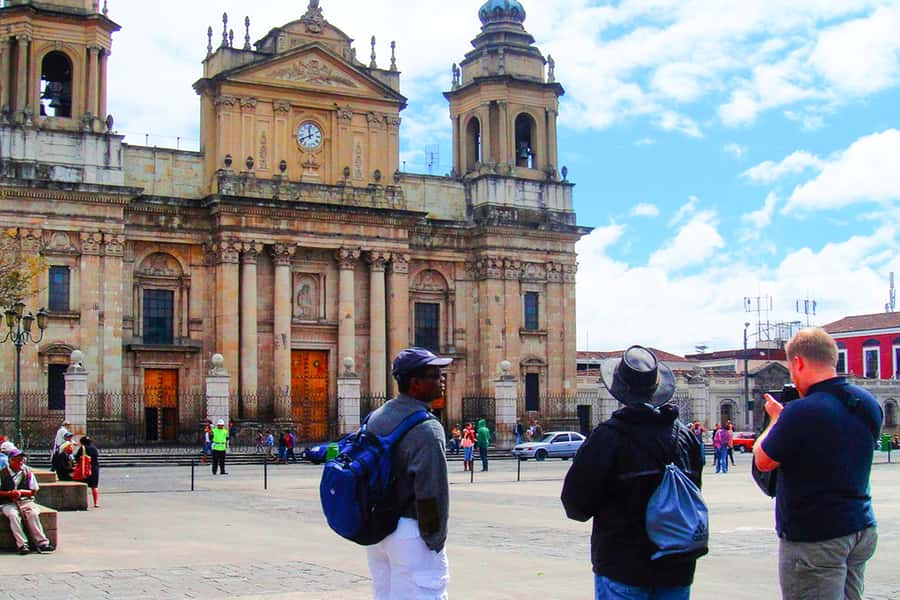 Half-Day Guatemala City Explorer Tour - Las Americas Avenue and the first view of Guatemala City