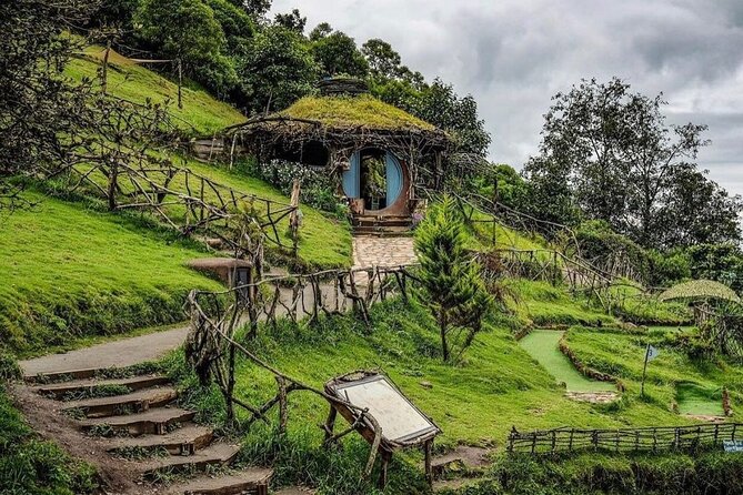 Hobbitenango & Antigua Shared Day Tour - Key points to know before booking