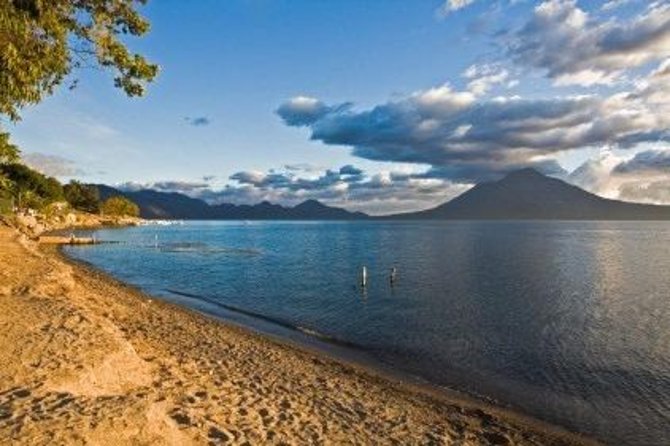 Lake Atitlán Sightseeing Cruise with Transport from Guatemala City - Arriving at Lago de Atitlán