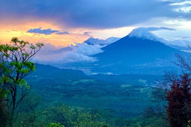Pacaya Volcano Luxury Sunset Horseback Riding Tour/ Dinner Cooked by-Lava Chef - Riding Pacaya’s rough volcanic ground