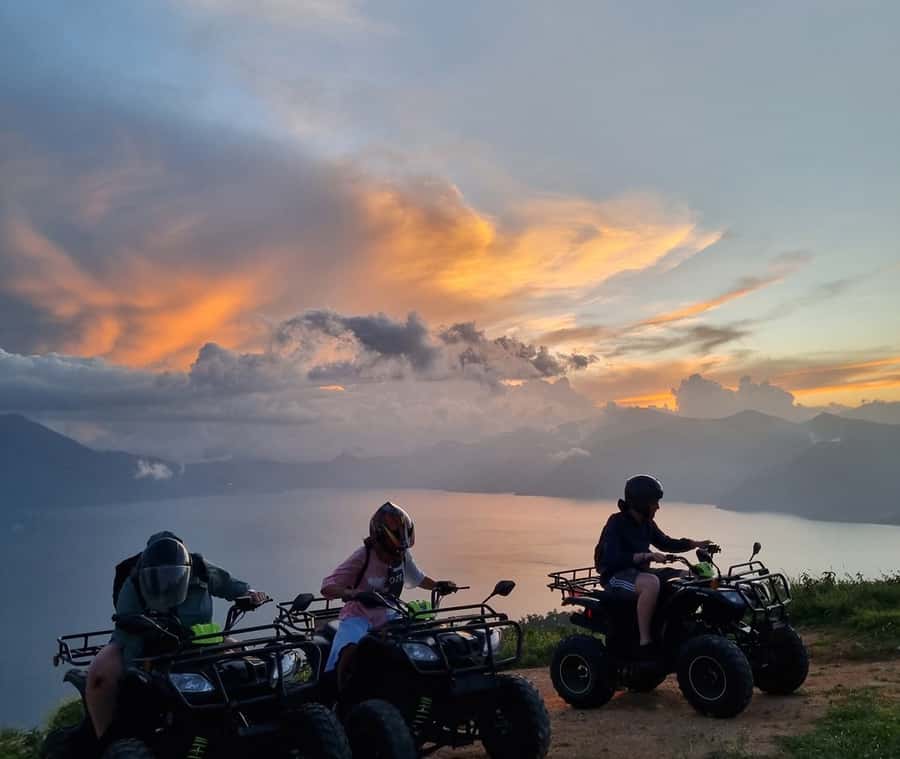 Panajachel: Lake Atitlán Sunset Tour - Useful timing and preparation advice