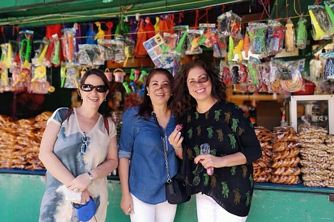 Private Walking tour of Antigua Guatemala - The Central American Union Park Stop
