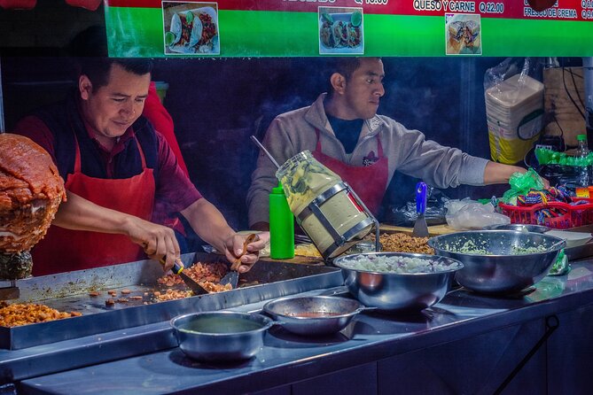 Street Food Tour Around Antigua - Group size, walking, and the feel of the evening
