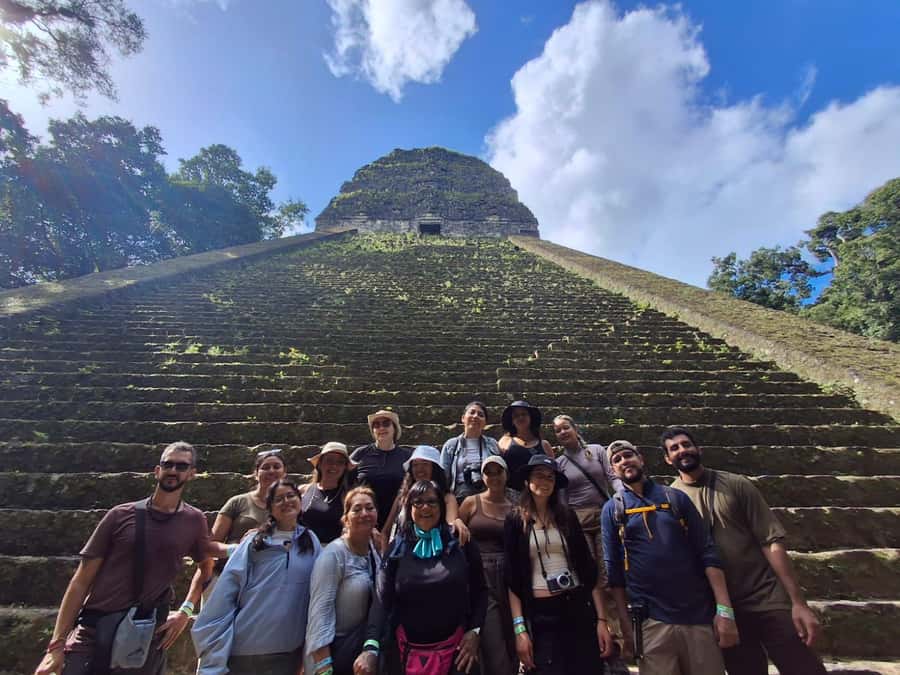 Tour and transportation with tour guide to Tikal. - Fitness, clothing, and what to carry