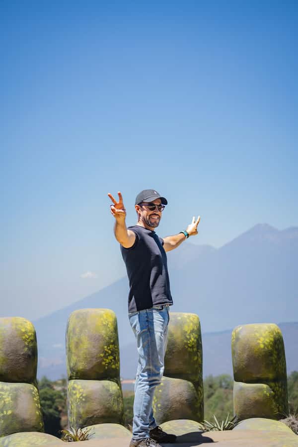 Tour hacia Hobbitenango en quad - Hobbitenango and the hour at the viewpoint