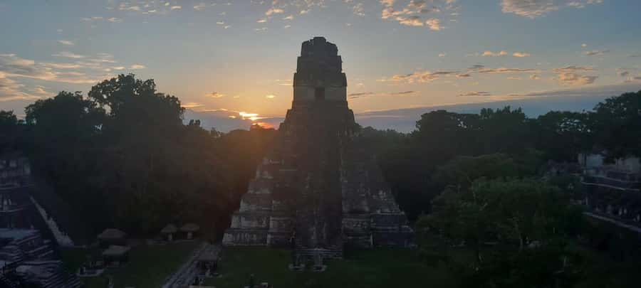 Tour to Tikal: from Mundo Maya Airport in Flores - Temple 4 and Temple 5